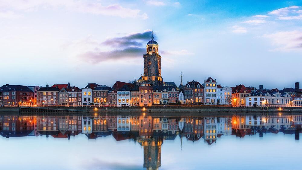 Học viện Davines Deventer